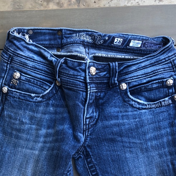 Skinny low rise Miss Me Jeans 👖 - Picture 3 of 3